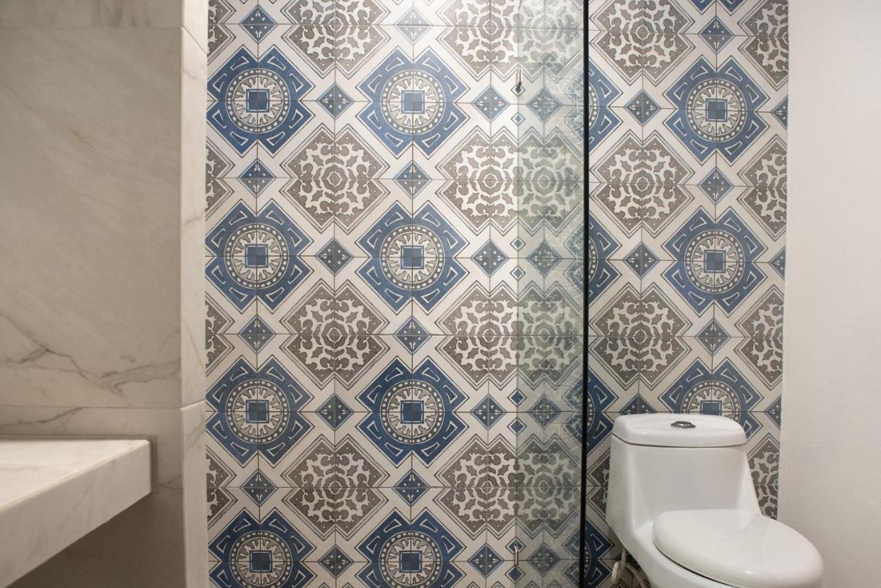 Hotel Mayari Holbox Eksteriør billede Bathroom tiles