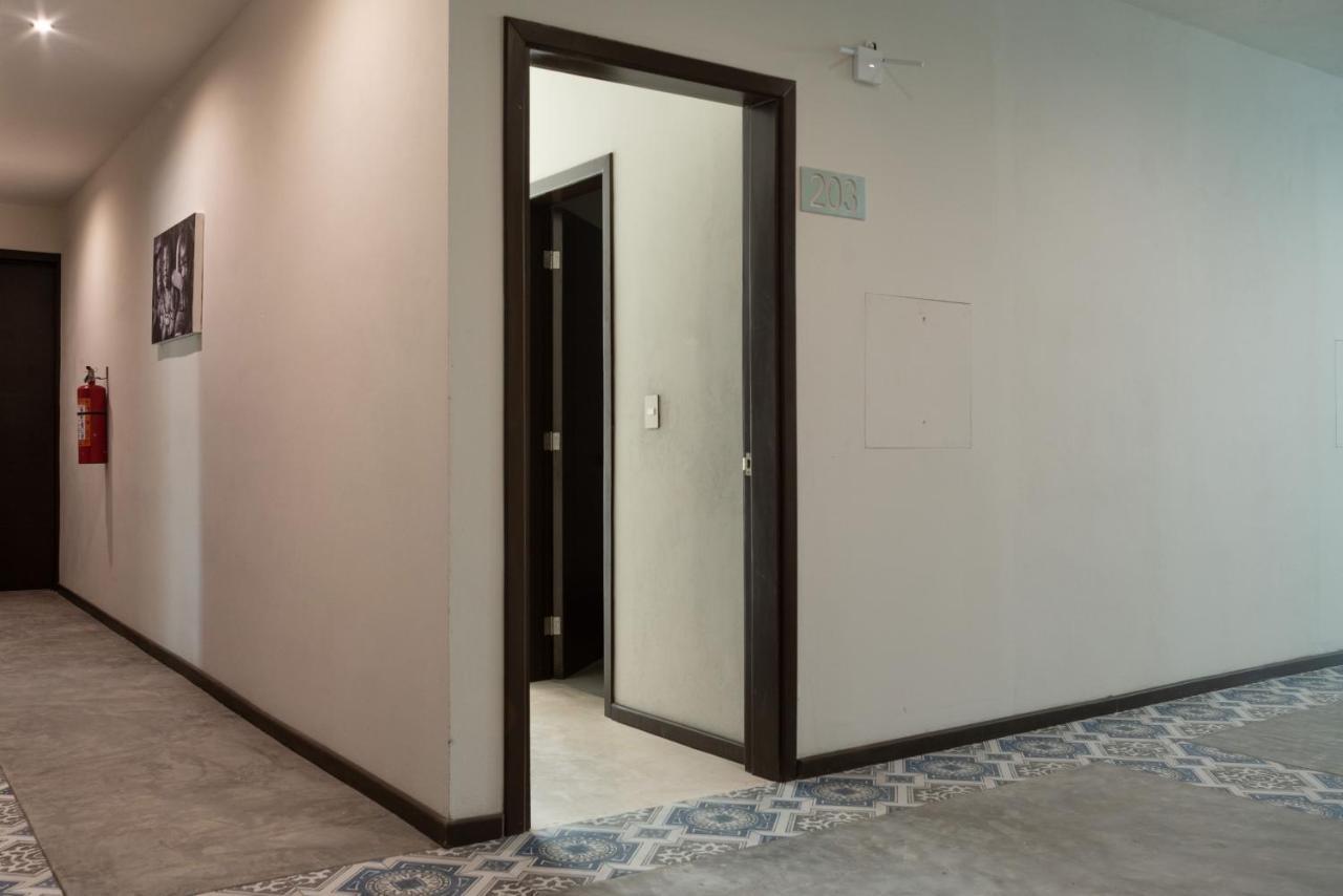Hotel Mayari Holbox Eksteriør billede A door opening