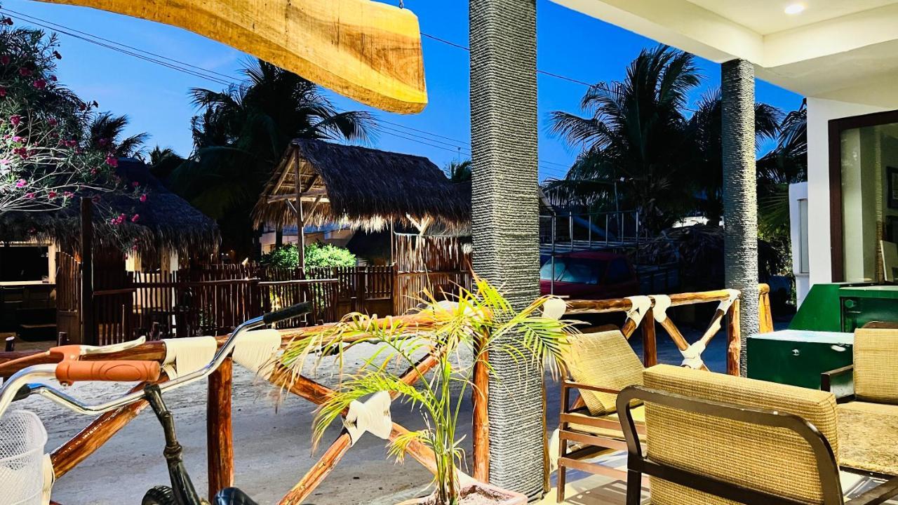 Hotel Mayari Holbox Eksteriør billede A restaurant in Tulum