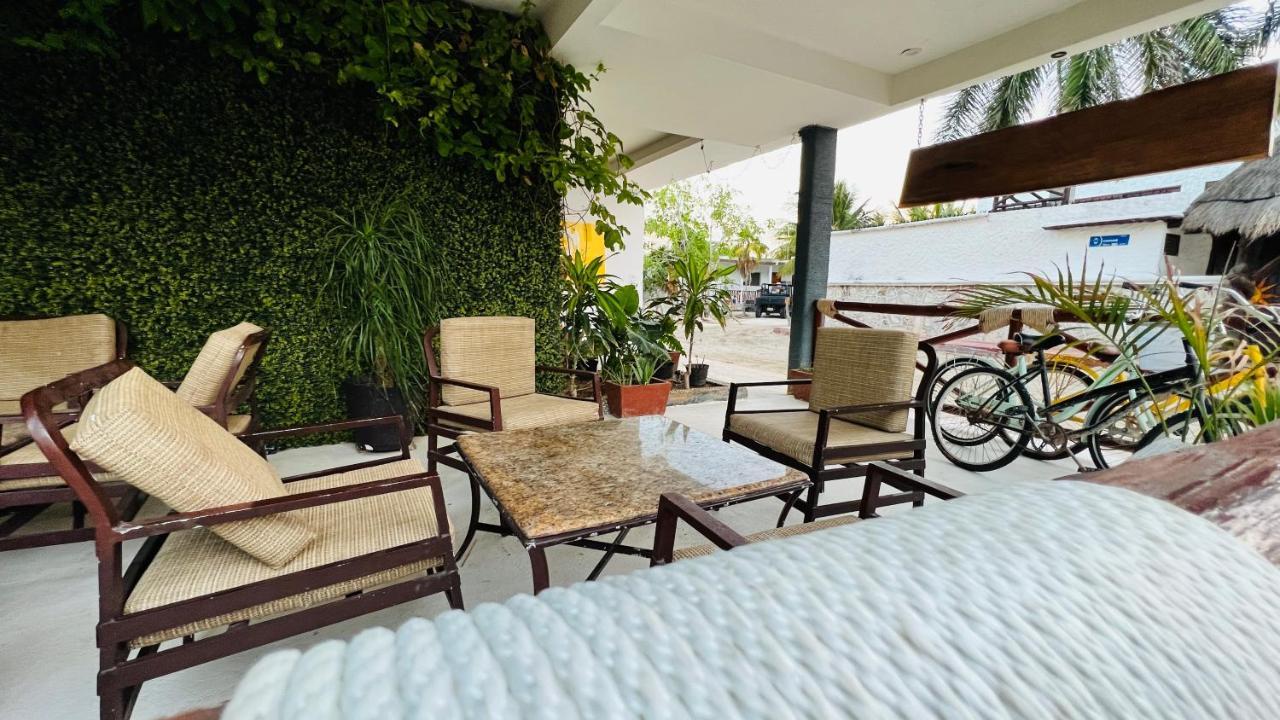 Hotel Mayari Holbox Eksteriør billede A 3D model of a patio